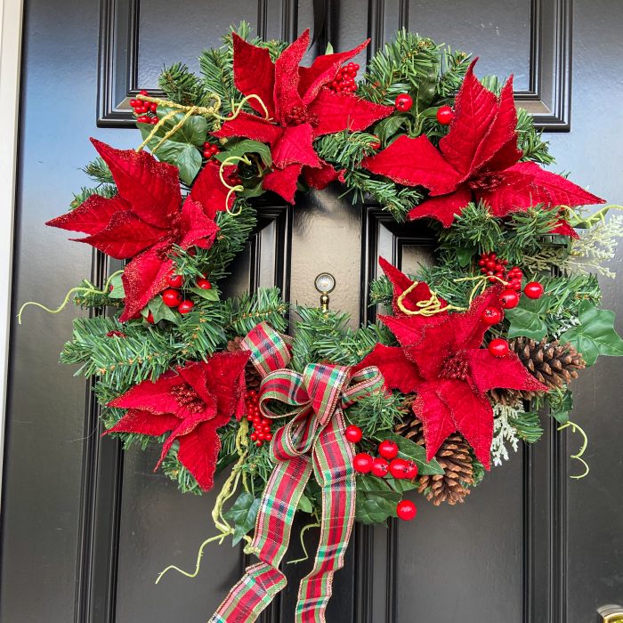 Red Poinsettia Christmas Wreath Artificial Flowers - Image 4