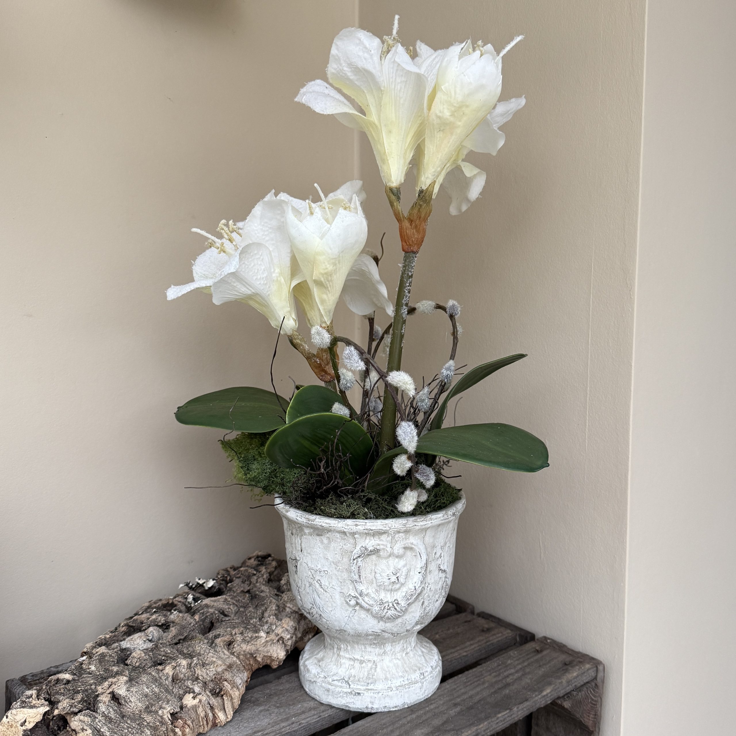 Artificial Flower Cream Amaryllis Arrangement - Image 5